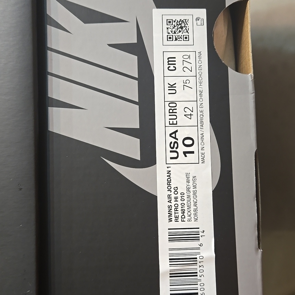 NIB Air Jordan 1 Retro High OG Satin Shadow - Picture 9 of 9
